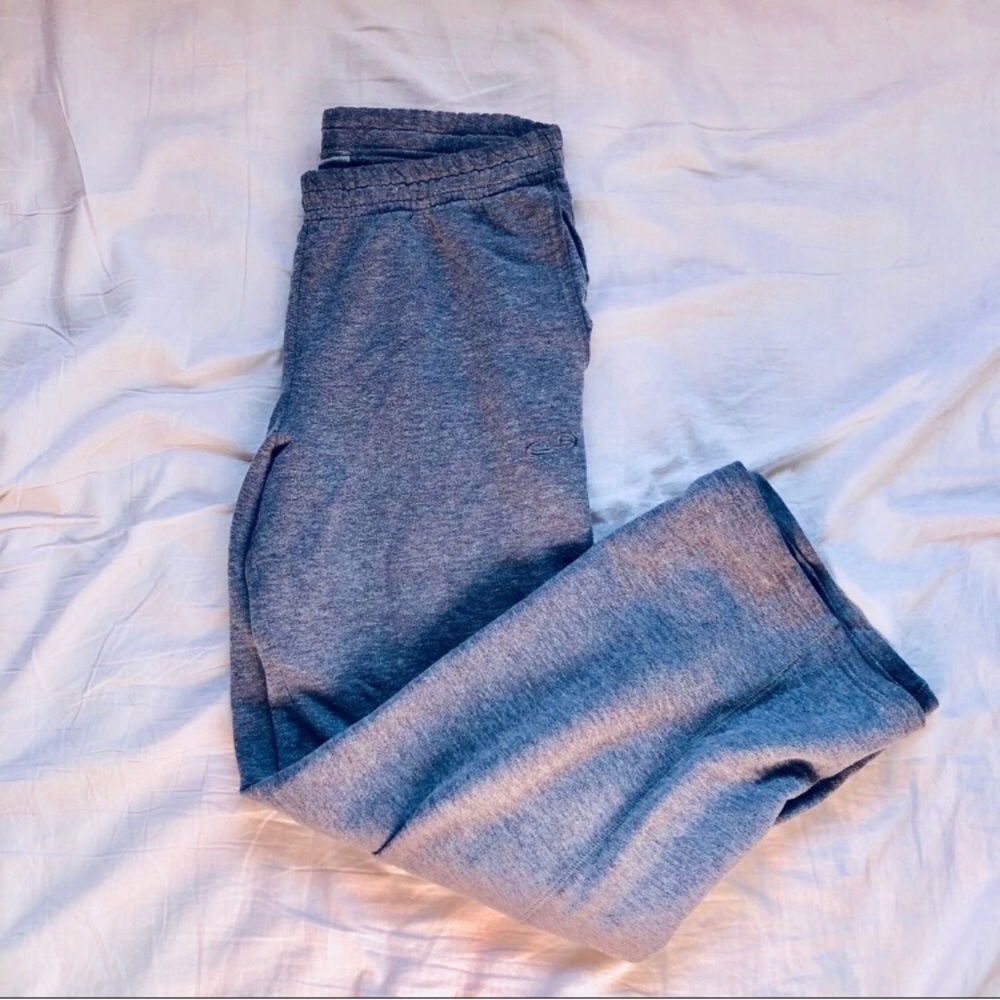 🌻 Grey Champion Sweatpants